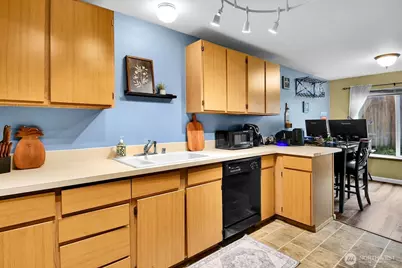 21225 76th Avenue W #A4, Edmonds, WA 98026 - Photo 7