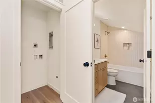 8253 Densmore Ave N, Seattle, WA 98103 - Photo 25