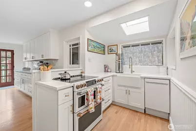 21260 Lake Sixteen Road, Mount Vernon, WA 98274 - Photo 9