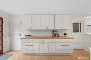 21260 Lake 16 Rd, Mount Vernon, WA 98274 - Photo 5