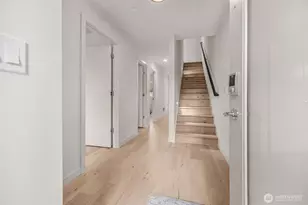 1410 N 47th St, Seattle, WA 98103 - Photo 5