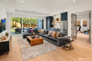 9812 NE 31st St, Bellevue, WA 98004 - Photo 31