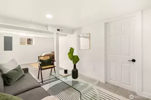 935 N 92nd St, Seattle, WA 98103 - Photo 33