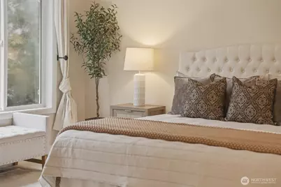 928 271st Avenue SE, Sammamish, WA 98075 - Photo 17