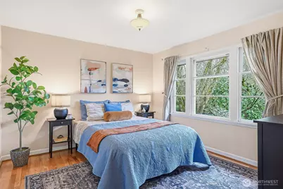 11249 Fremont Avenue N, Seattle, WA 98133 - Photo 5