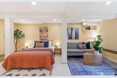 11249 Fremont Avenue N, Seattle, WA 98133 - Photo 13