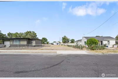 721 S Winona Street, Moses Lake, WA 98837 - Photo 11