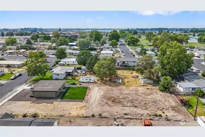 721 S Winona Street, Moses Lake, WA 98837 - Photo 1