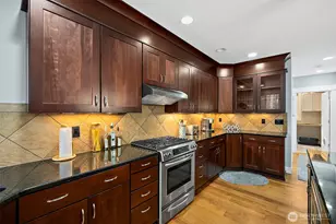 2712 Sunset Ct, Steilacoom, WA 98388 - Photo 17