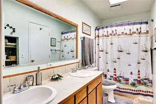 541 Surfcrest Pl NE, Poulsbo, WA 98370 - Photo 21