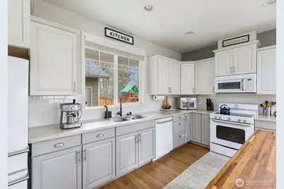 16403 77th Avenue Ct E, Puyallup, WA 98375 - Photo 7