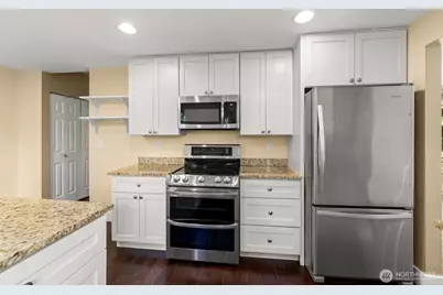 22706 NE 12th Place, Sammamish, WA 98074 - Photo 13