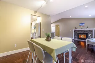 22706 NE 12th Pl, Sammamish, WA 98074 - Photo 9