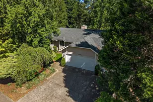 22706 NE 12th Pl, Sammamish, WA 98074 - Photo 3