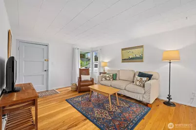 11437 Cornell Avenue S, Seattle, WA 98178 - Photo 7