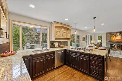 2524 225th Place NE, Sammamish, WA 98074 - Photo 7