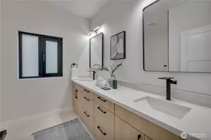 8439 47th Ave S, Seattle, WA 98188 - Photo 29