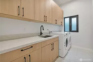 8439 47th Ave S, Seattle, WA 98188 - Photo 33