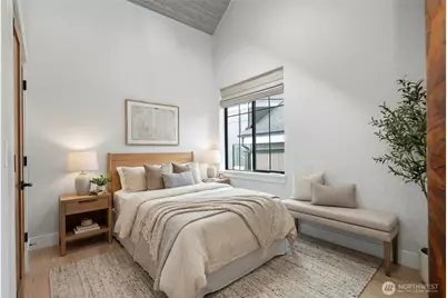 10715 2nd Avenue NW, Seattle, WA 98177 - Photo 19