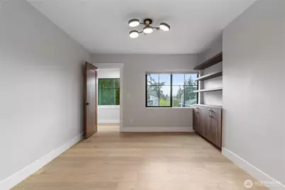 10715 2nd Avenue NW, Seattle, WA 98177 - Photo 15