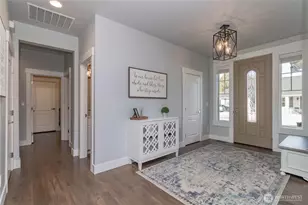 9409 9th Ave Ct E, Tacoma, WA 98445 - Photo 3