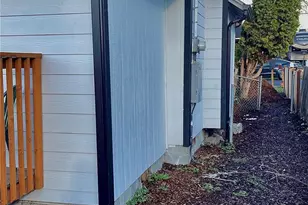 8518 9th Ave E, Tacoma, WA 98445 - Photo 7