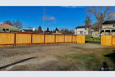 8518 9th Ave E, Tacoma, WA 98445 - Photo 5