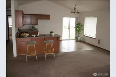 7826 Tacoma Ave S, Tacoma, WA 98408 - Photo 3