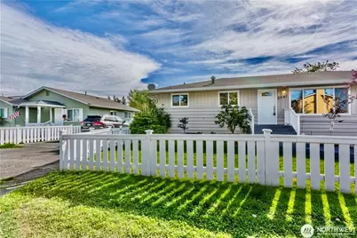 2241 S 252nd Street, Des Moines, WA 98198 - Photo 1