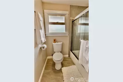 2241 S 252nd Street, Des Moines, WA 98198 - Photo 13