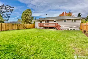 2241 S 252nd St, Des Moines, WA 98198 - Photo 3