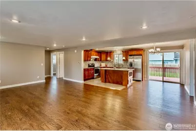 2241 S 252nd Street, Des Moines, WA 98198 - Photo 9