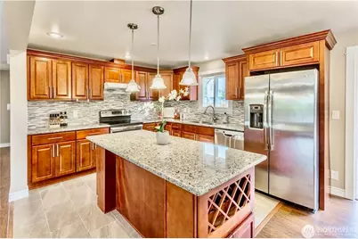 2241 S 252nd Street, Des Moines, WA 98198 - Photo 7