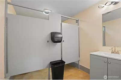 2810 E Spencer Lake Road, Shelton, WA 98584 - Photo 13