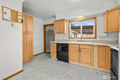 1015 W Cushing Street, Aberdeen, WA 98520 - Photo 9