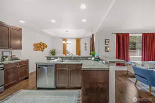 317 204th Pl SE, Bothell, WA 98012 - Photo 9