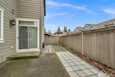 317 204th Place SE, Bothell, WA 98012 - Photo 33