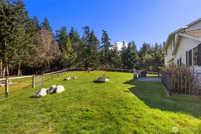 1870 W Cloud Way, Oak Harbor, WA 98277 - Photo 35