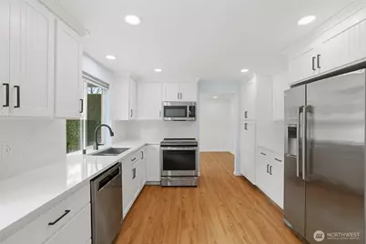 5810 36th Avenue E, Tacoma, WA 98443 - Photo 13