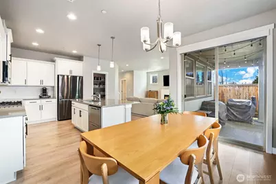 10445 11th Street E, Edgewood, WA 98372 - Photo 13