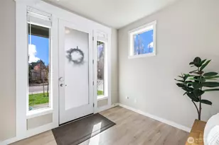 10445 11th St E, Edgewood, WA 98372 - Photo 3