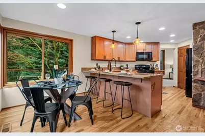 24310 SE 34th Place, Sammamish, WA 98029 - Photo 13