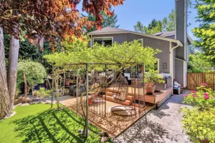 24310 SE 34th Pl, Sammamish, WA 98029 - Photo 31