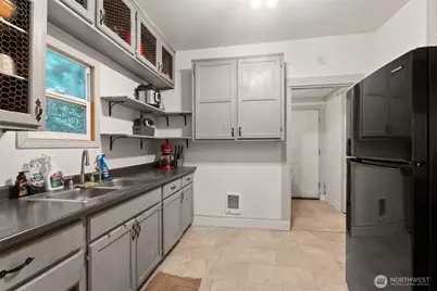 1817 N Tower Avenue, Centralia, WA 98531 - Photo 5