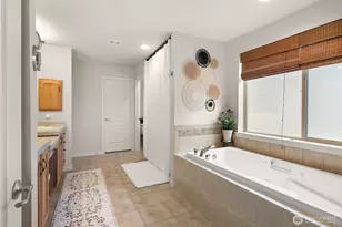 8421 153rd St, Puyallup, WA 98375 - Photo 15