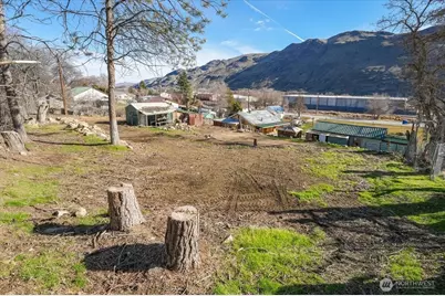 470 2nd Street, Chelan Falls, WA 98817 - Photo 25