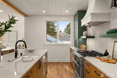 2844 35th Avenue W, Seattle, WA 98199 - Photo 31