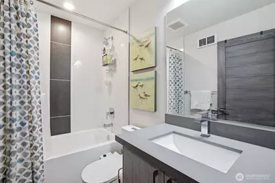 5620 California Avenue SW #A, Seattle, WA 98136 - Photo 27