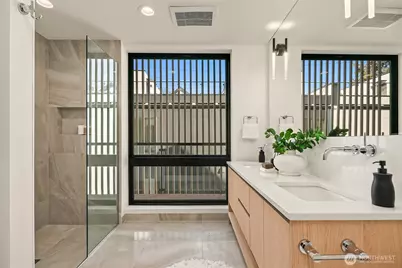 411 99th Avenue NE, Bellevue, WA 98004 - Photo 25