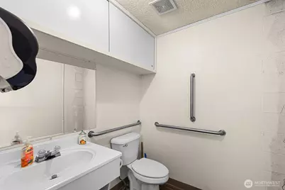 1052 Valley Mall Pkwy, East Wenatchee, WA 98802 - Photo 17